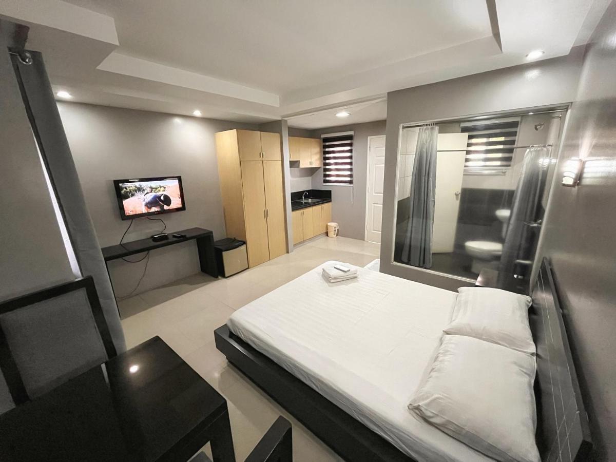 Rumi Apartelle Hotel Angeles Bagian luar foto