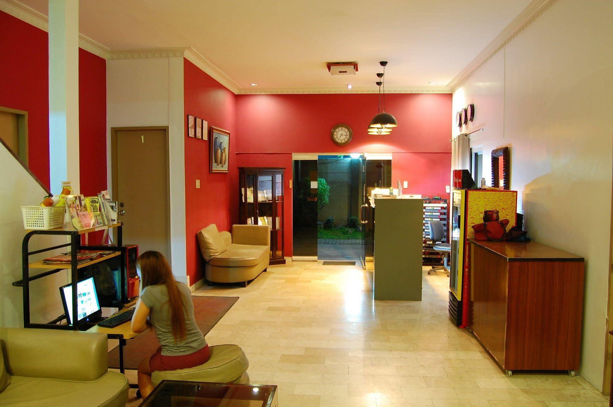 Rumi Apartelle Hotel Angeles Bagian luar foto