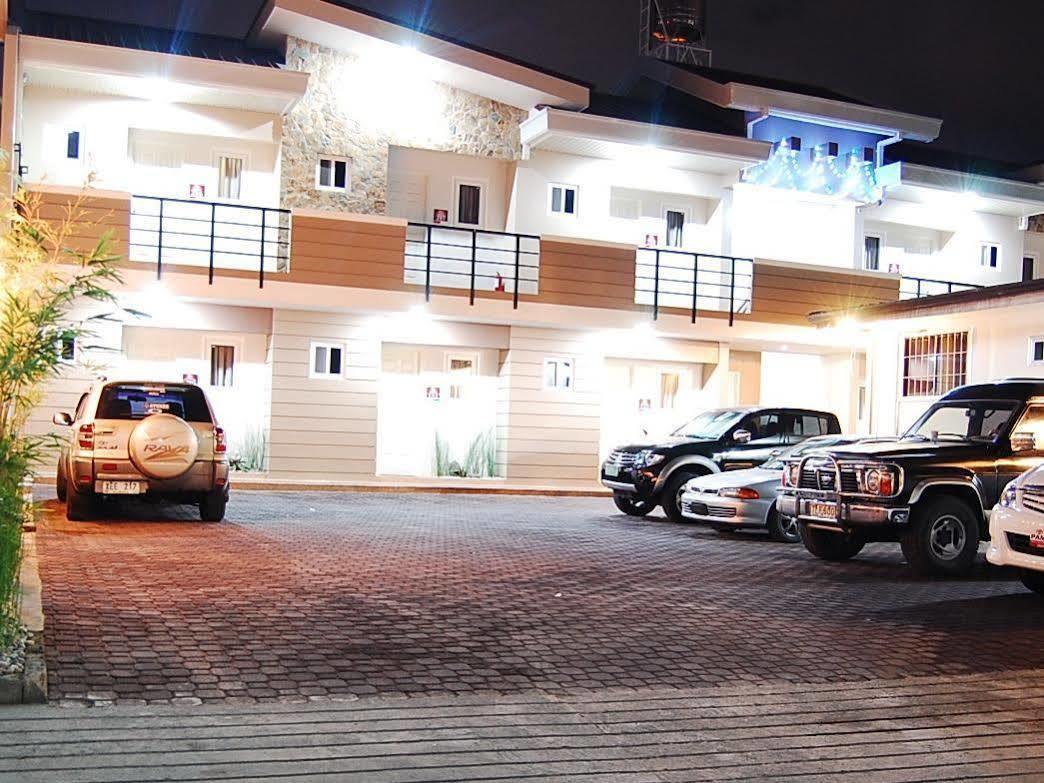 Rumi Apartelle Hotel Angeles Bagian luar foto